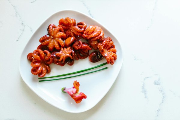 How Do UK Women Choose the Right Footwear for Every Occasion?